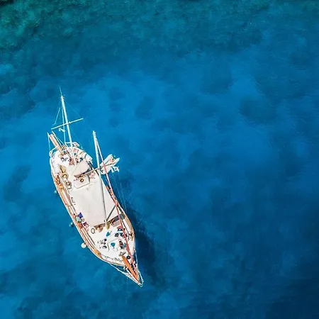 Royal Sailing Rhodes Botel Rhodes City