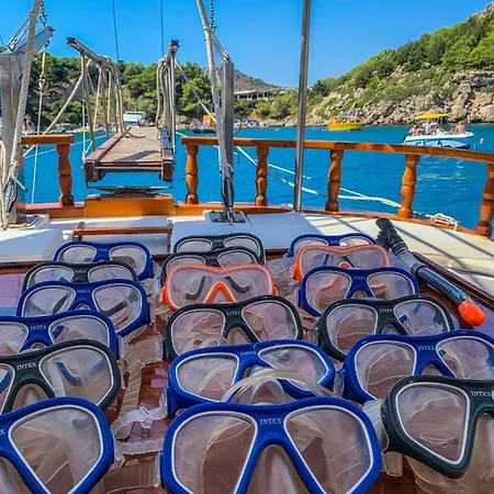 Royal Sailing Rhodes