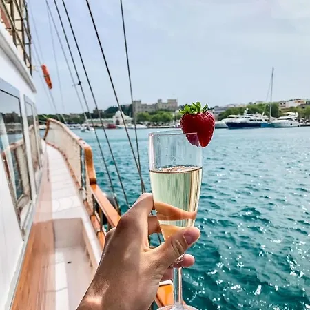 Royal Sailing Rhodes * Rhodes City